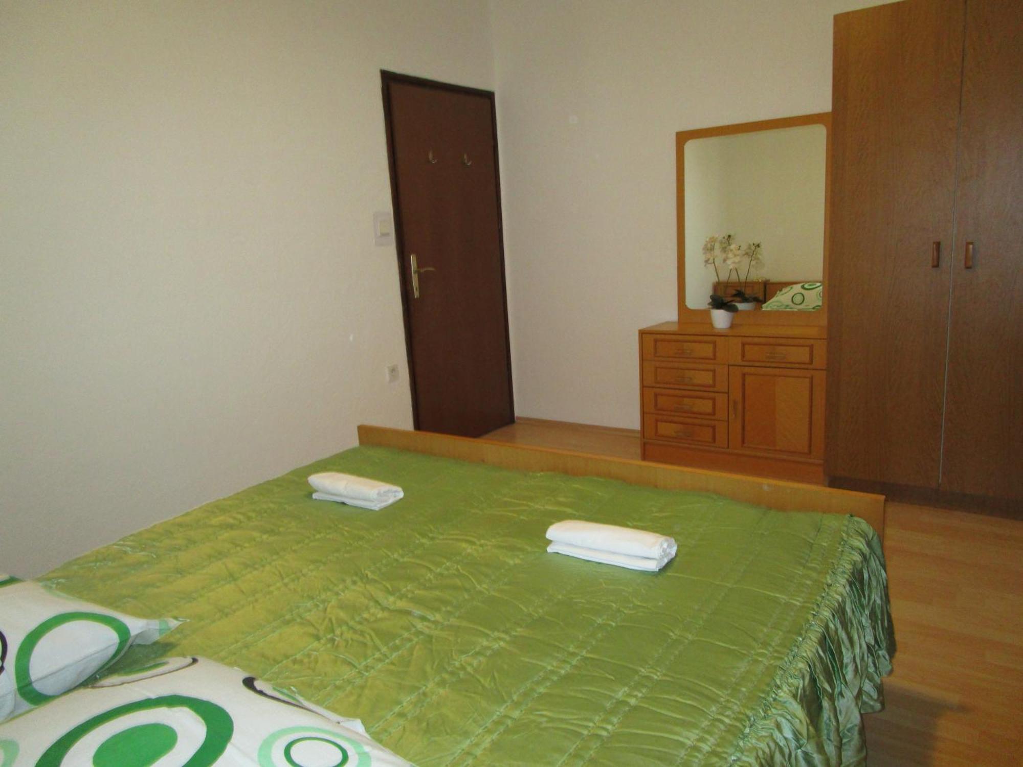 Apartment Vuk *