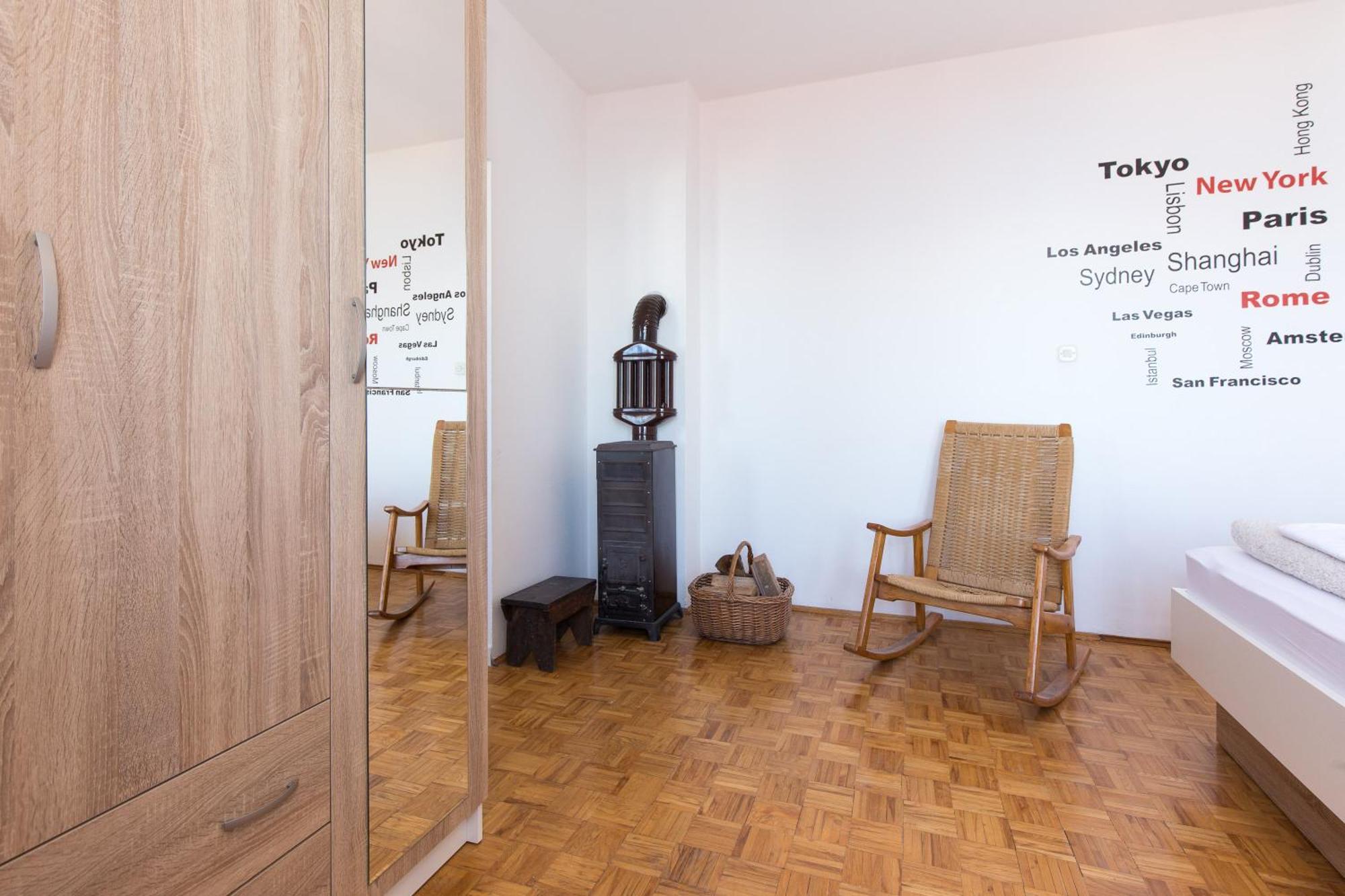 Vuk Apartment *